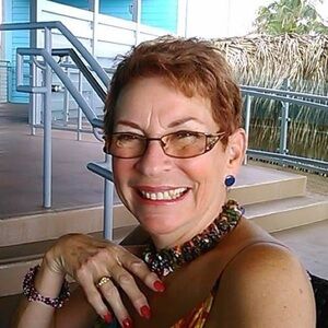 Meet your Posher, Lorraine